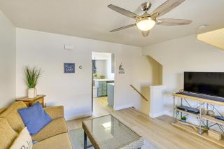 Spacious Garden City Townhome with Lake Views! - 6