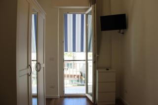 MyHome YourHome Trilocale con balcone - 1