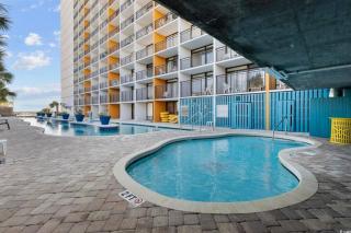 1BR Penthouse, Oceanfront, Wi-Fi - Myrtle Beach - 8