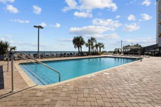 1BR Penthouse, Oceanfront, Wi-Fi - Myrtle Beach - 6