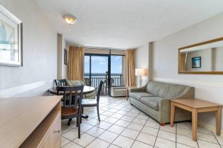 1BR Penthouse, Oceanfront, Wi-Fi - Myrtle Beach - 4