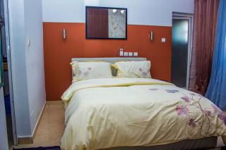 Joli logement convivial - - 5