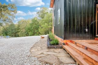 2 Bed 1 Bath-Sleeps 5 to 6 Near RRG Large Deck - Beattyville - 1