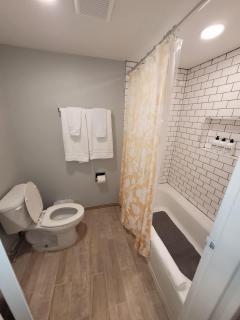 Aksarben Gem-Easy access to I-80 - Omaha - 4