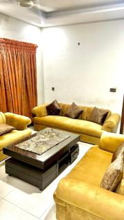 Luxury House in Bahria Town - 9