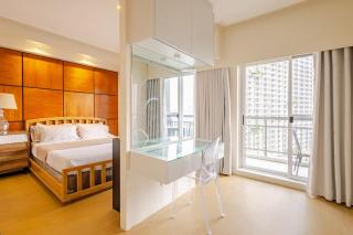 Comfy and Spacious 3BR, 2 Balconies with City & Pool View - Manila - 9