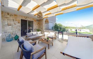 3 Bedroom Awesome Home In Blato - Blato - 8