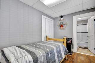 Charming 1 Bedroom, Apartment House in Lansing - Lansing - 6