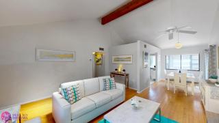 Beach Rd, 300ft to Beach Access & 500ft to Siesta Key Village, 2bdr - Siesta Key - 5