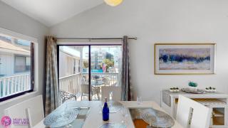 Beach Rd, 300ft to Beach Access & 500ft to Siesta Key Village, 2bdr - Siesta Key - 2