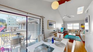 Beach Rd, 300ft to Beach Access & 500ft to Siesta Key Village, 2bdr - Siesta Key - 9
