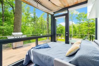 Cute Riverside Cabin w Hot Tub Fire Pit & Kayaks - Rileyville - 0