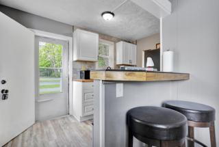 Charming 1 Bedroom, Apartment House in Lansing - Lansing - 3