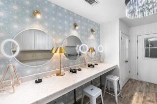 Das Bach Haus - Game Room Make-Up Room & Hot Tub - 2