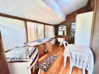 Casa de 2 quartos e 1 mezanino na ilha do Mel próximo ao mar - Ilha do Mel - 2