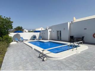 Casa Becky - Tías - 9