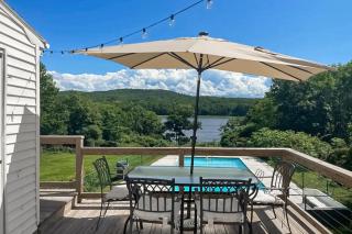 The Poolside Paradise - Winterport - 8