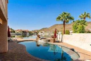 Spectacular Lake House Retreat - Glendale - 0