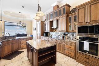 Peace River Waterfront Luxury Living - 5-BD w Pool - 6