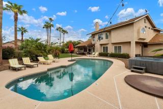 Scottsdale Retreat,Heated Pool, Game Room & More! - Phoenix - 0
