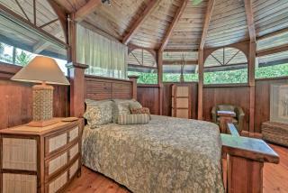 Tropical Cabana with Deck, Hot Tub and Lush Scenery! - Keaau - 1