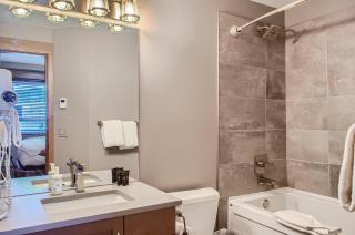 Stonegate Resort Unit B207 - Big White - 2