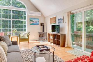 half Mi to Ogunquit Beach Maine Home with Deck! - 7