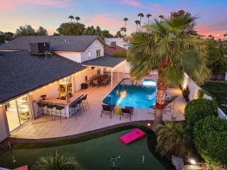 Pool Spa Ping Pong Pool Table Arcade Corn Hole - Scottsdale - 0