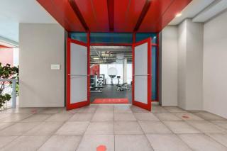 Hollywood Beach APT with Rooftop Pool - 9