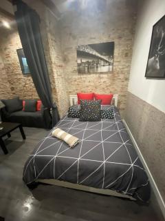 Room not shared center liceu ramblas plaza Cataluña - Barcelone - 7