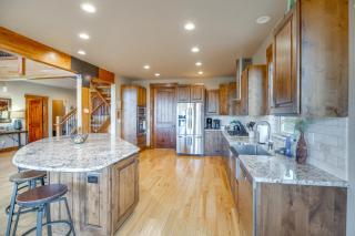 Luxe Florissant Home w/ Pikes Peak Views! - 5