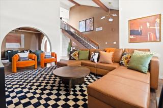 Slide into Fun Pool Games Fire Pit Sport Court - Glendale - 3