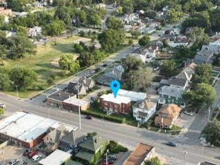 Leavenworth Apt 2 - 2
