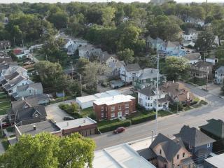 Leavenworth Apt 2 - 1