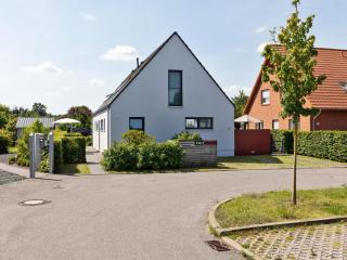 Pleasant Holiday Home in Zierow near Sea - Zierow - 4