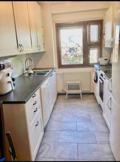 2 Bedroom Apartment with Private Sauna for 5 people 15 mins to Helsinki 56sq mt min 2 nights - 6