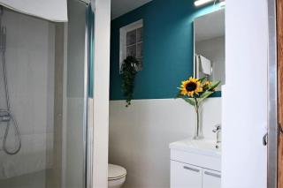 Cozy studio by the waves - La Santa - 3