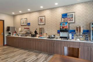 Best Western St. Clairsville Inn & Suites - Saint Clairsville - 7