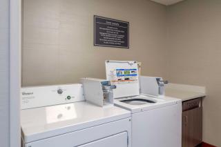 Best Western St. Clairsville Inn & Suites - Saint Clairsville - 3