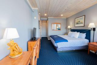 Fisherman's Wharf Inn - Boothbay Harbor - 5