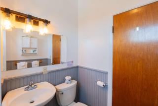 Fisherman's Wharf Inn - Boothbay Harbor - 2