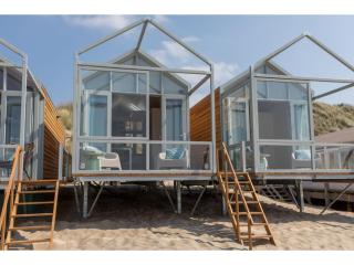 Unique beach house located on the beach of Dishoek 2 adults and 3 children - Paauwenburg - 0