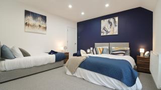 Modern Luxury Home - Pool Table - Prime Location! - Worksop - 8