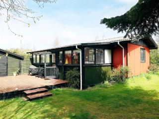 Secluded Holiday Home in Falster with Terrace - Gedser - 0