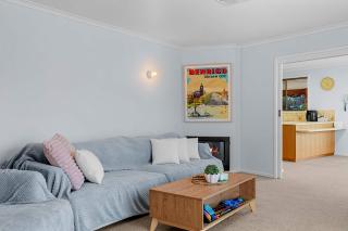Beautifully Styled Family Home in North Bendigo - Epsom - 0