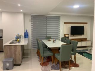 Hermoso Departamento en Condominio Privado - Santa Cruz de la Sierra - 2