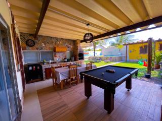 Recantos Pinheiros - Casa inteira, até 11 hóspedes - Piscina privativa, sinuca, e ar condicionado nos 3 quartos - Condomínio Orla 500, lado praia - Unamar, Cabo Frio-RJ - Tamoios - 1