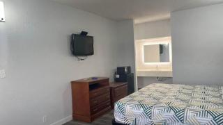 motel 6 - Cleveland - 2