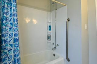 Cozy 1B Apt-Close to Hospital, Grocery, Midtown - 2