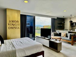 Cama King ZonaReal AC Estacionamiento Experiencia ! - 9